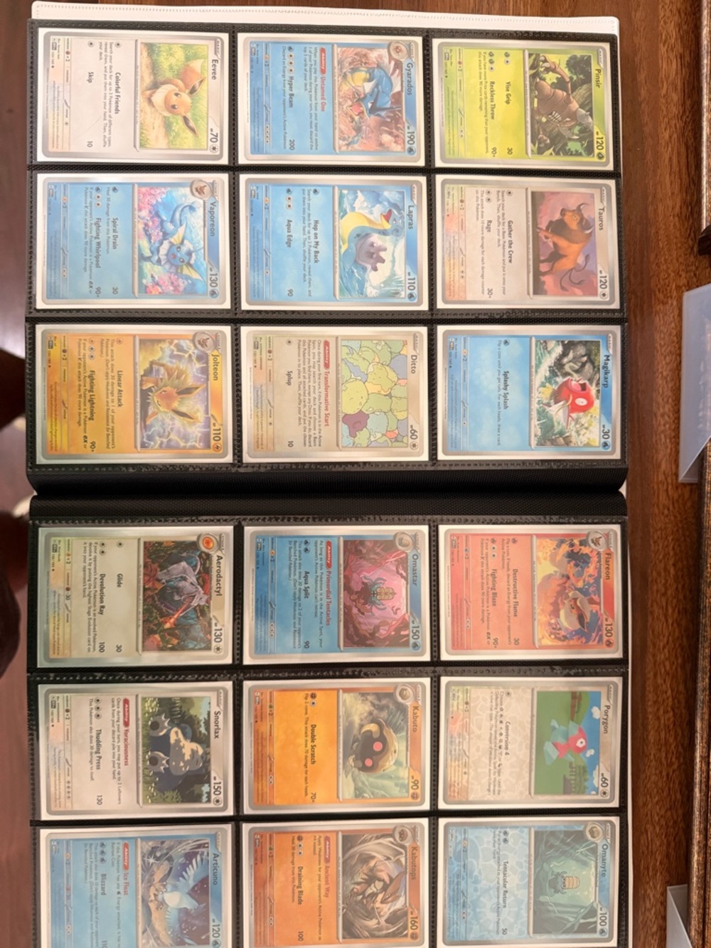 Pokémon Scarlet & Violet 151 Binder with Poster - Picture 11 of 12